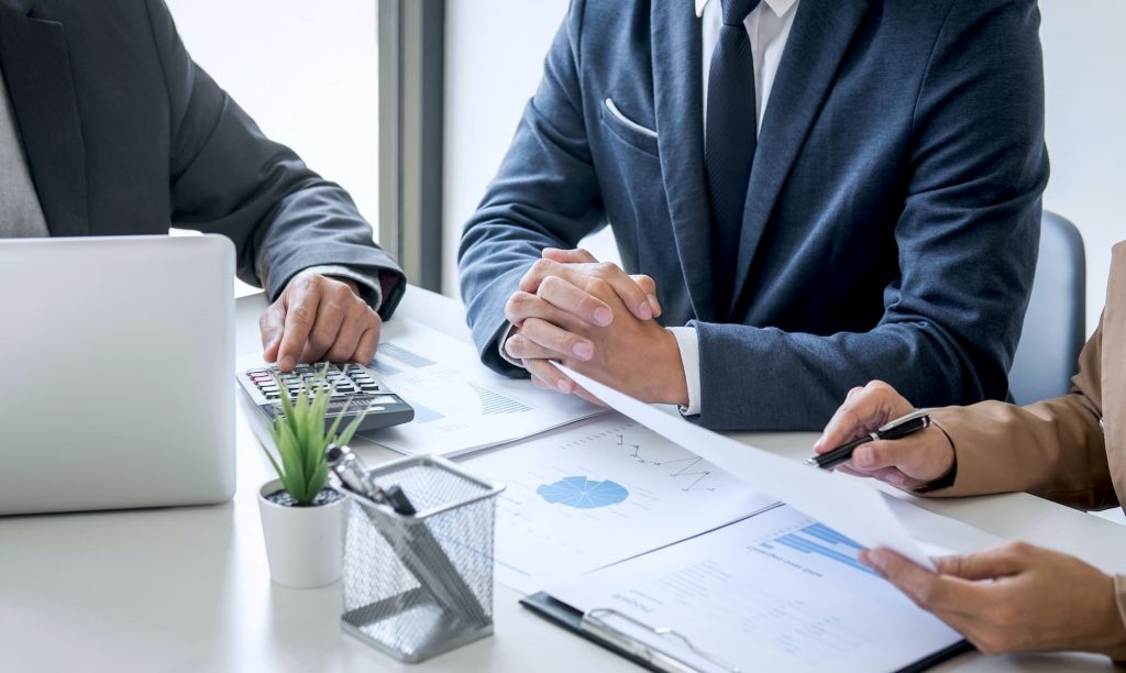 Lending to commercial clients with adverse credit history News